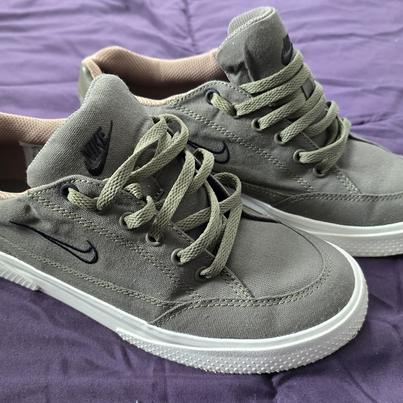 Nike Shoes - Nike Sneakers